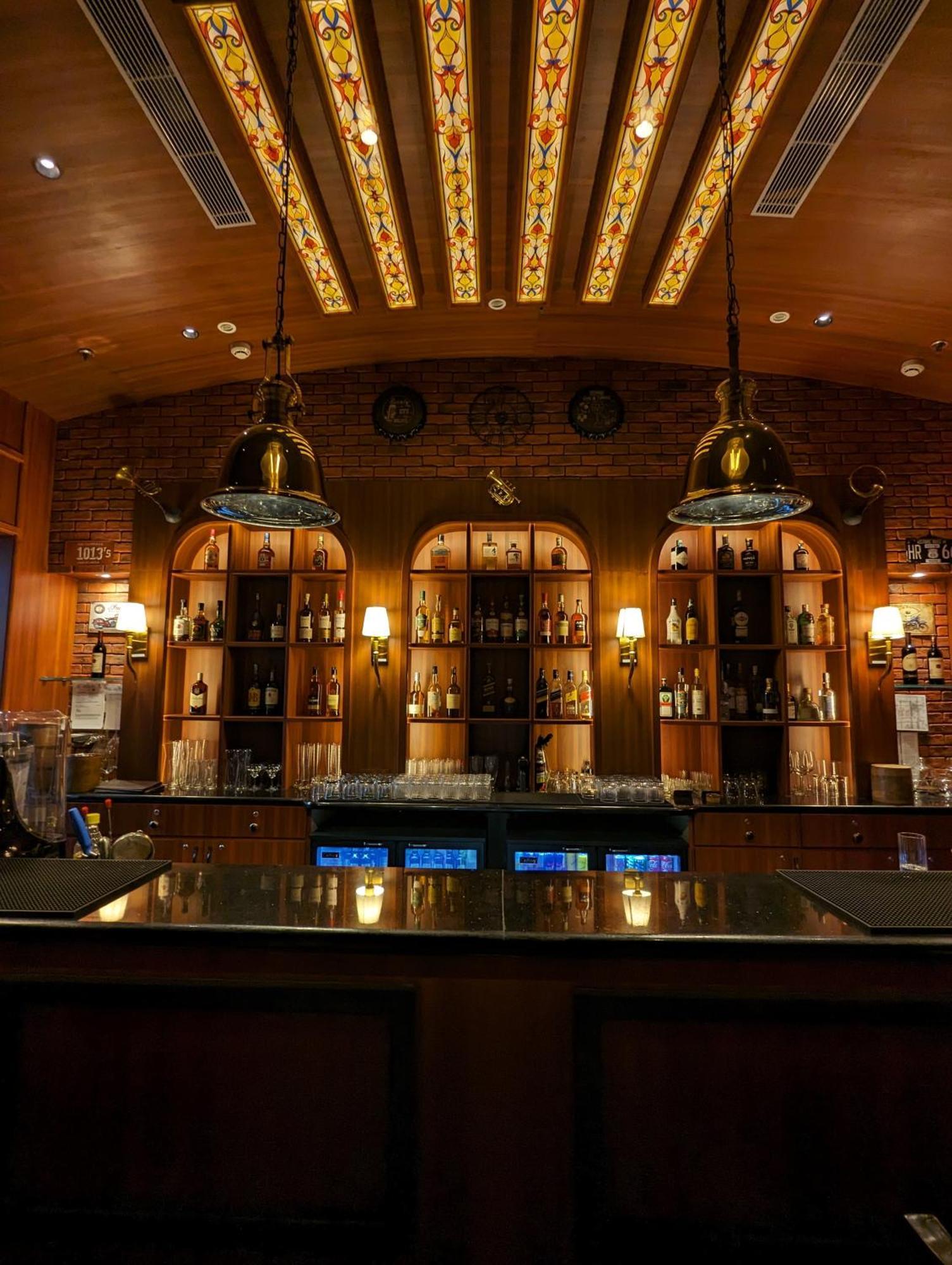Peerless Hotel Калькутта Экстерьер фото