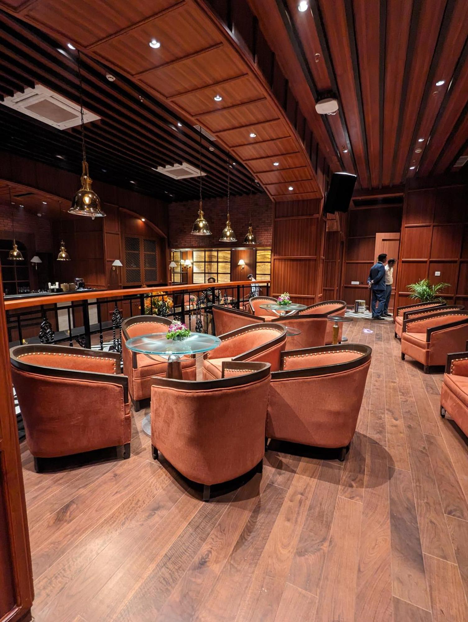 Peerless Hotel Калькутта Экстерьер фото